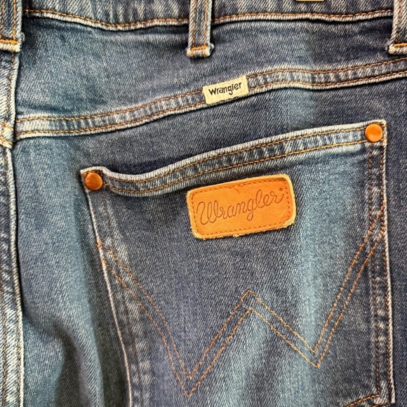 Wrangler Dark Blue Flare Women's Jeans 12/14 - Picture 3 of 10